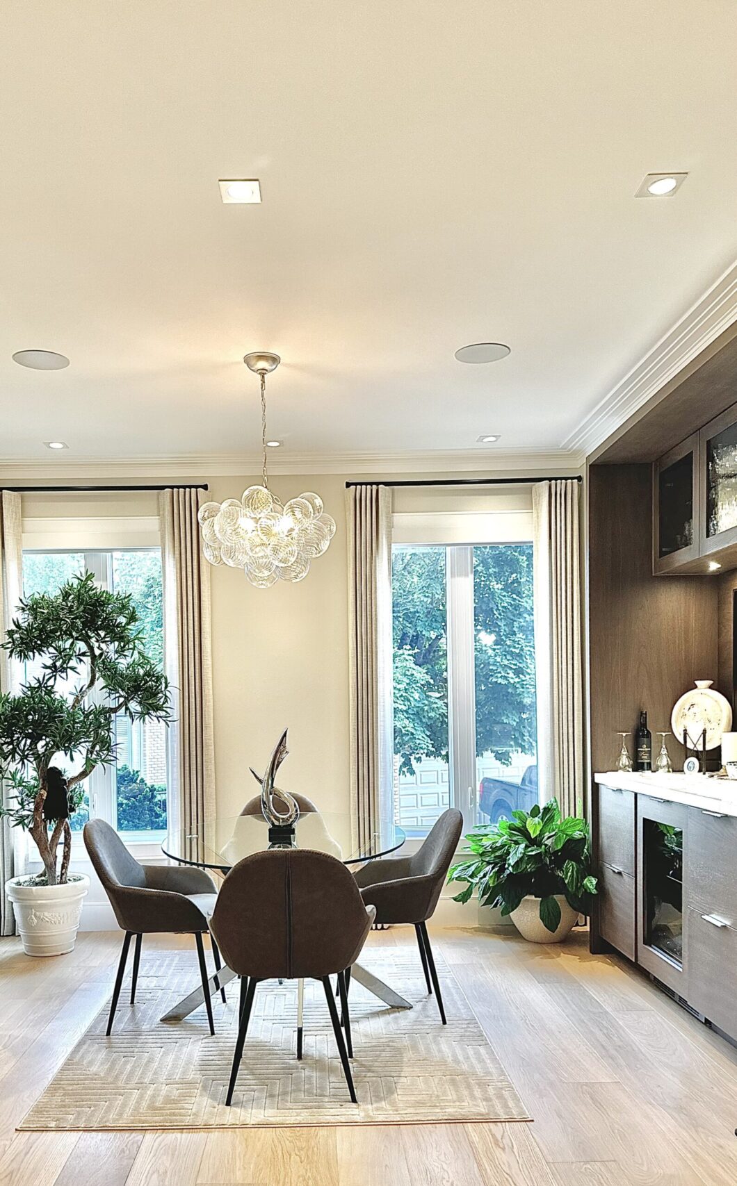 Eco-friendly dining room painting services in London, ON by GreenTech Painting